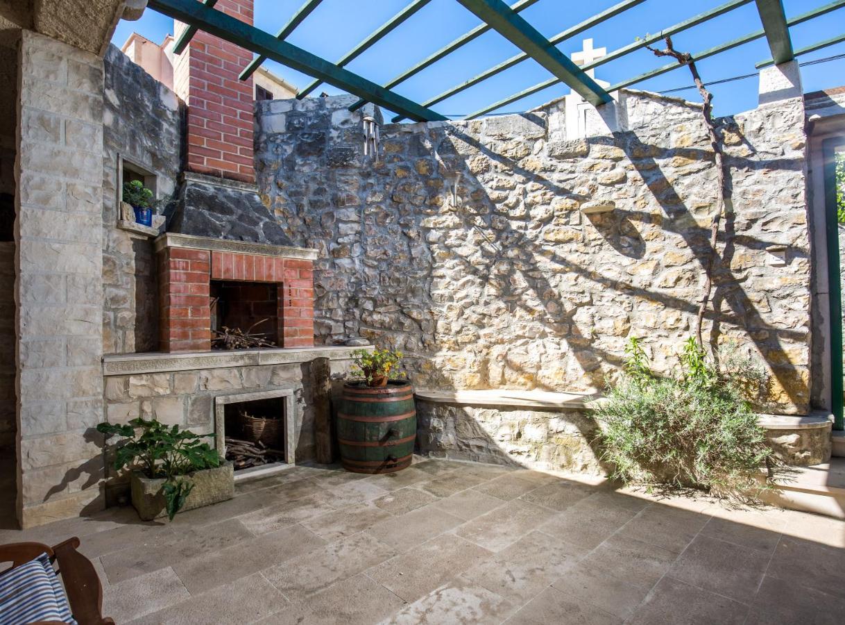 Вилла Visilo Stone House Пучишча Экстерьер фото