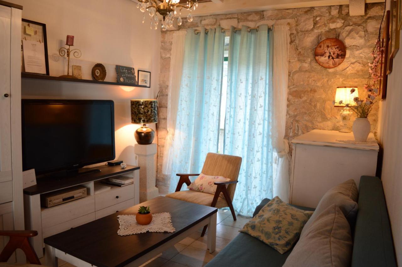 Вилла Visilo Stone House Пучишча Экстерьер фото