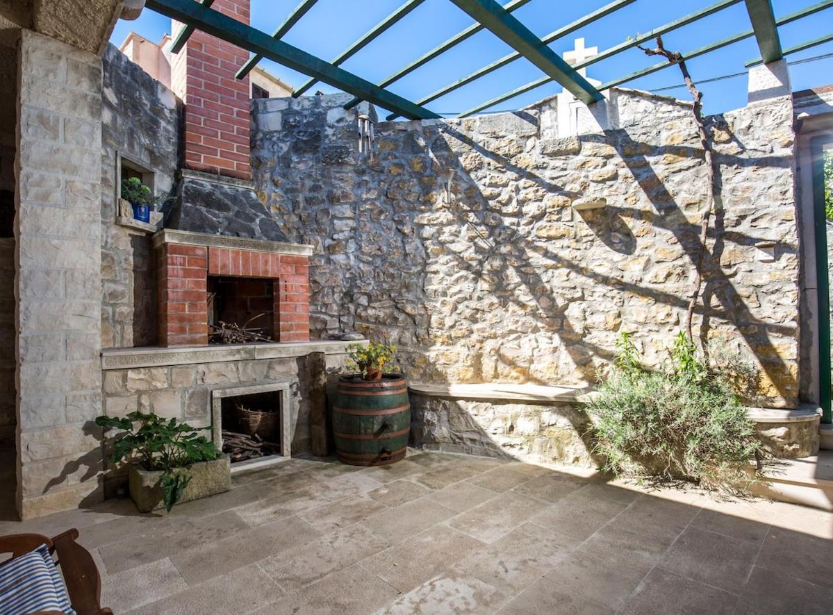 Вилла Visilo Stone House Пучишча Экстерьер фото